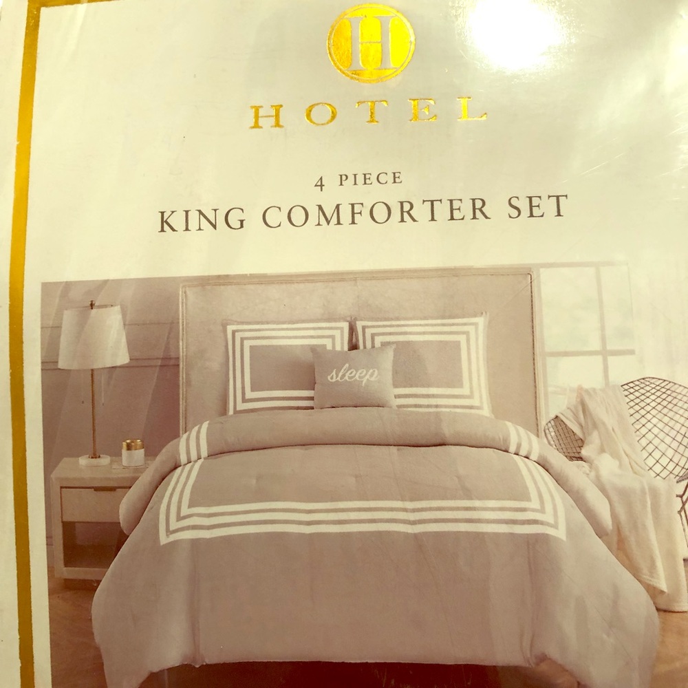 King Size Comforter Set Brand New